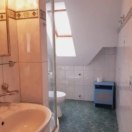 Large, Comfortable Near The Pluski