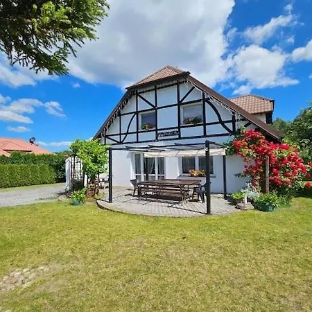 Large, Comfortable Near The Holiday home